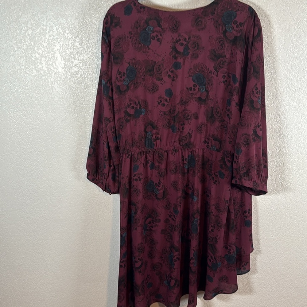 torrid Plum Floral High-Low Wrap Tunic - Picture 7 of 10